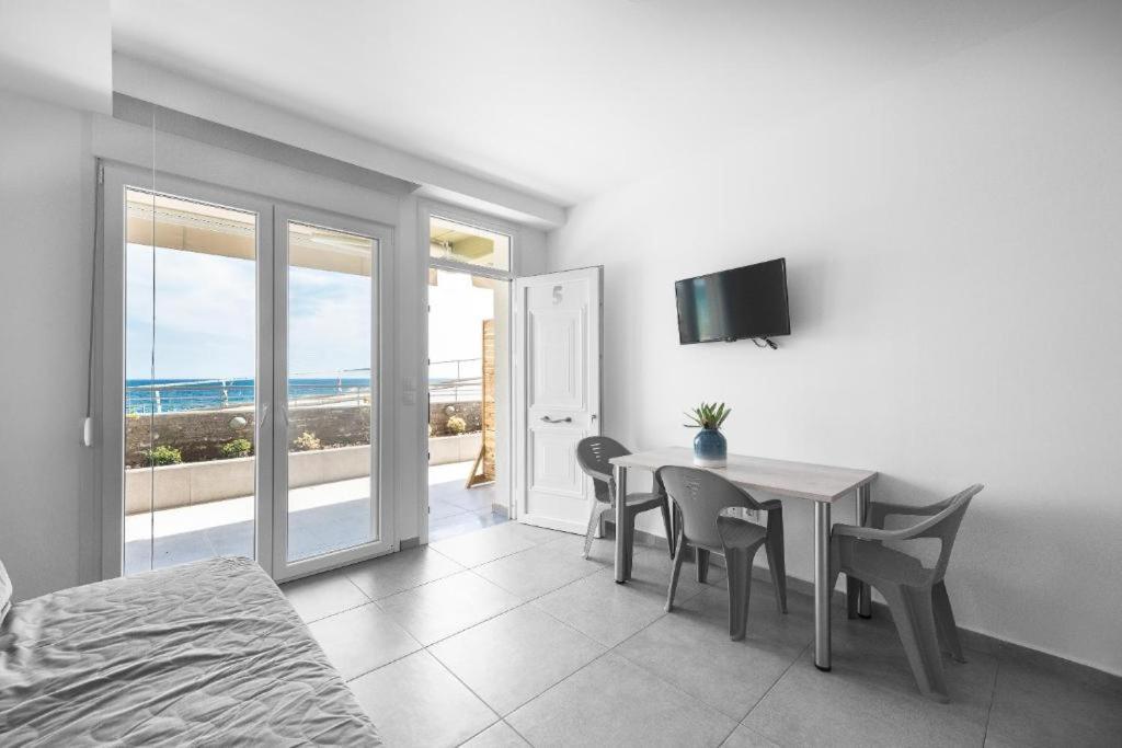 Blue Horizon 3 Appartement Nea Kallikrateia Buitenkant foto